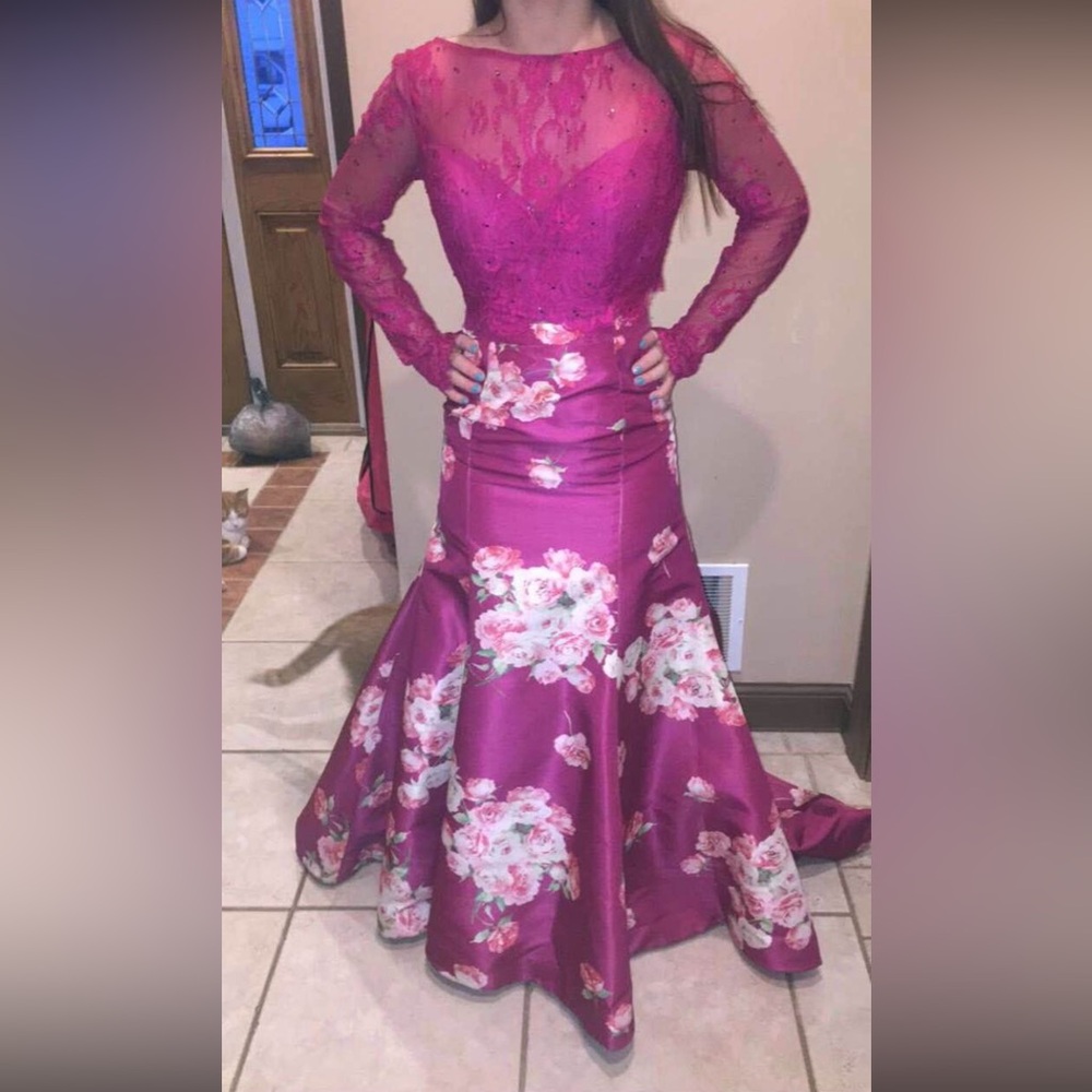 SHERRI HILL Pink Two piece Prom Dress
